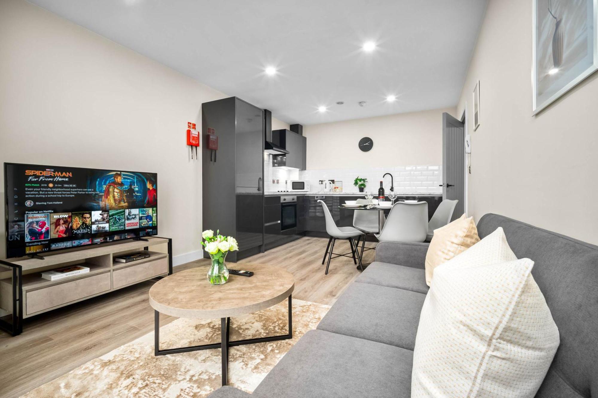Apartment New Luxury Two Bedroom - Centre - Netflix - Wifi - Rated - Jq 8ah