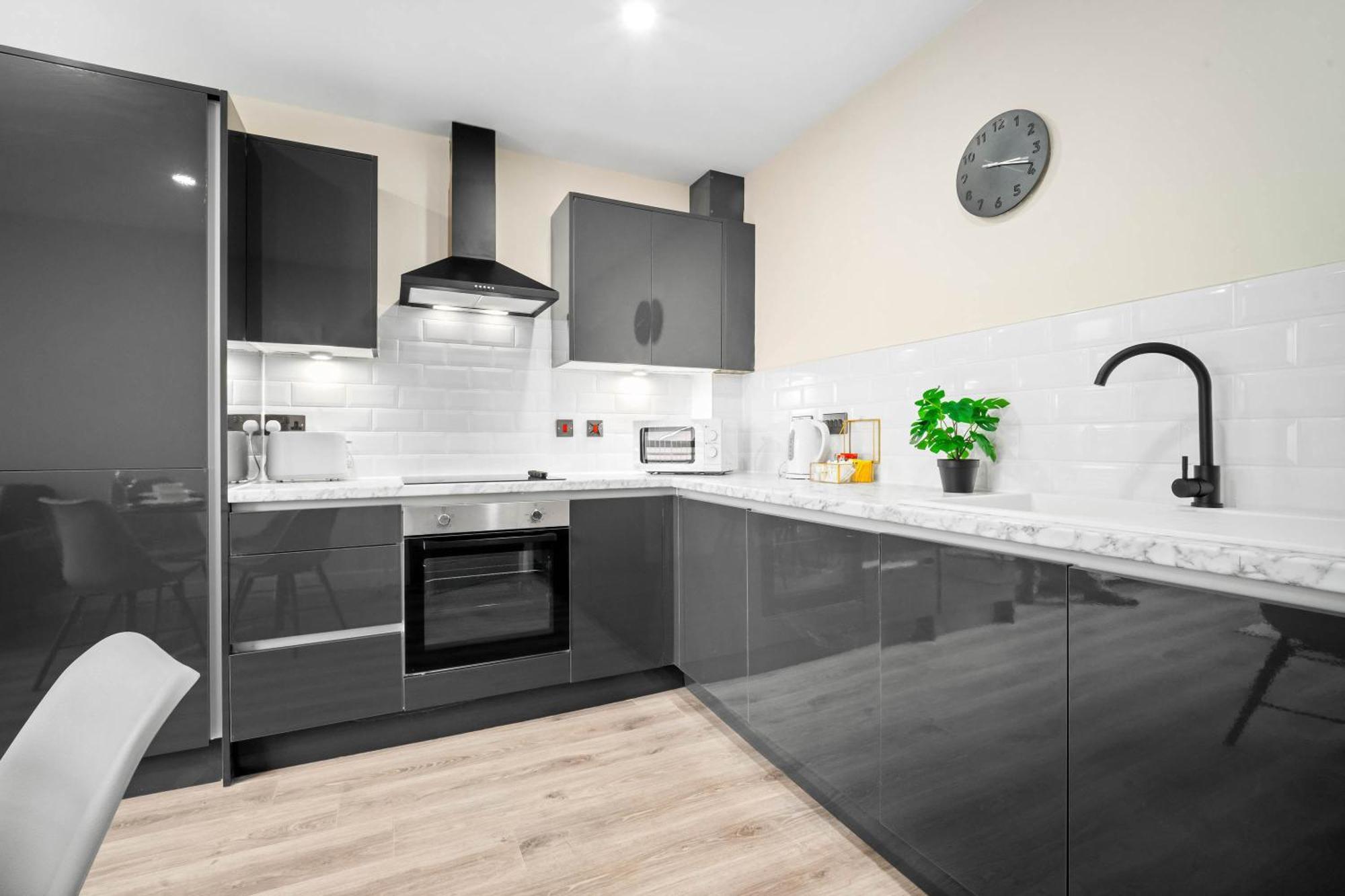 New Luxury Two Bedroom - Centre - Netflix - Wifi - Rated - Jq 8ah *